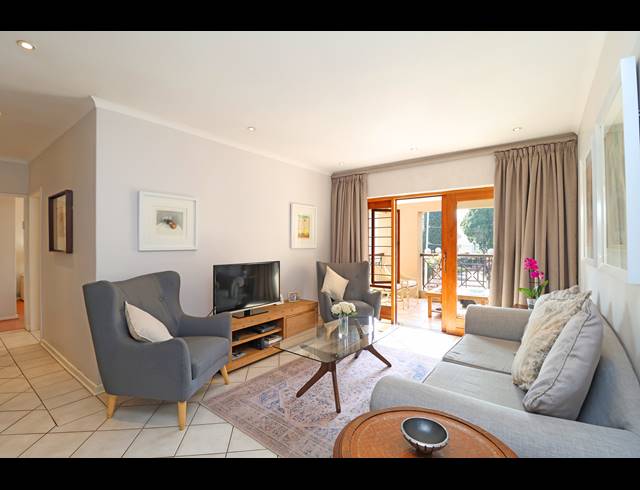 3 BEDROOM APARTMENT FOR SALE IN WAVERLEY